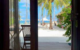 Met House Guest House Thulusdhoo  Maldives