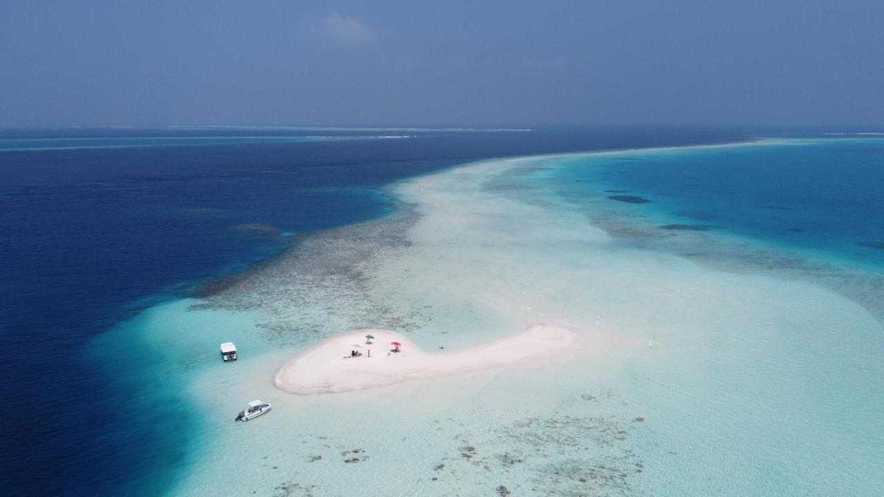 Met House Hotel Thulusdhoo Exterior photo