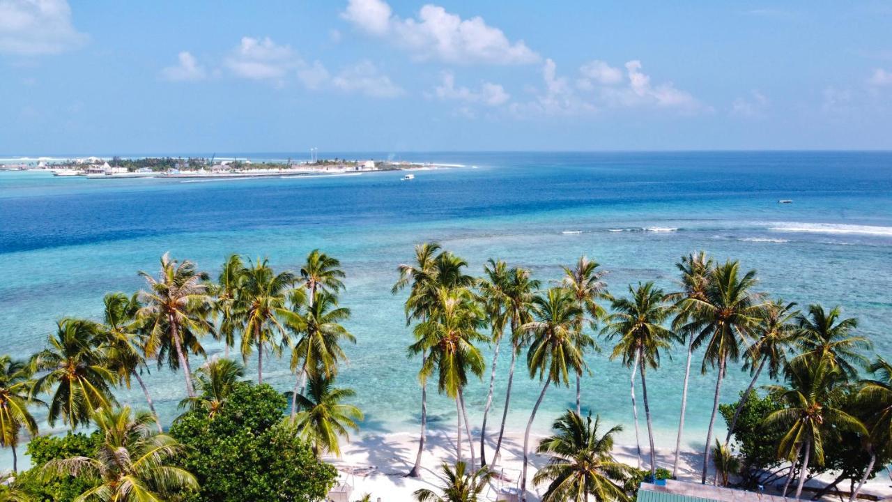 Met House Hotel Thulusdhoo Exterior photo
