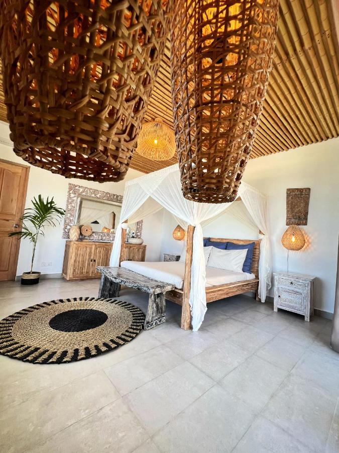 Met House Hotel Thulusdhoo Exterior photo